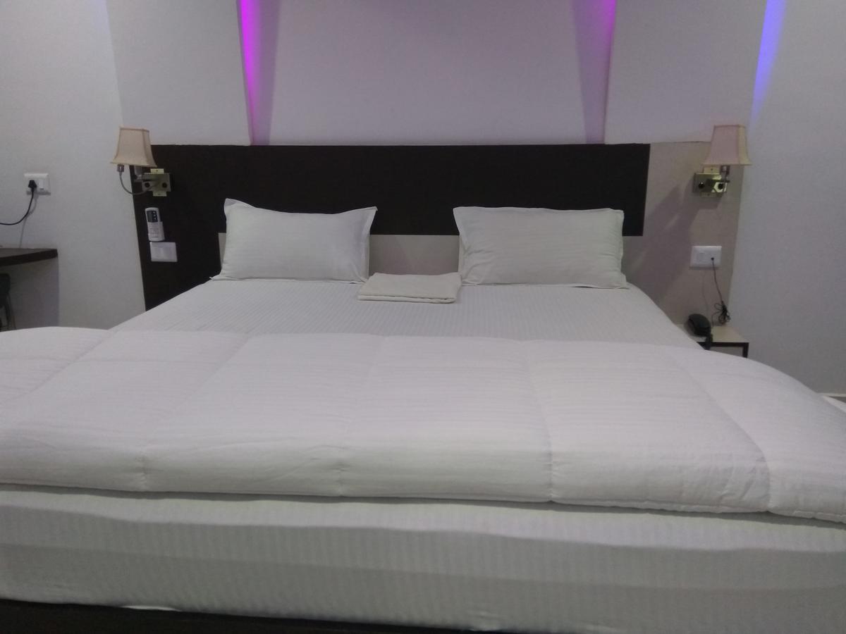 Hotel R K Palace Supaul 外观 照片